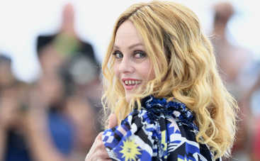 Неголливудская улыбка: звездные мамы с кривыми зубами