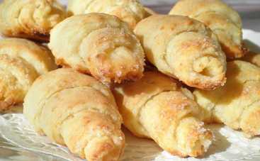 Что приготовить на завтрак школьнику: творожные рогалики