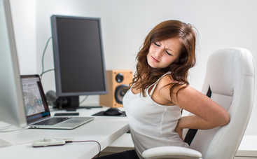 Офисная работа: как сохранить красивую осанку, сидя за стулом