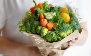 Готовимся к 8 марта: необычный букет из овощей своими руками