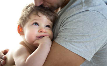 Что умеет и должен уметь малыш в годик