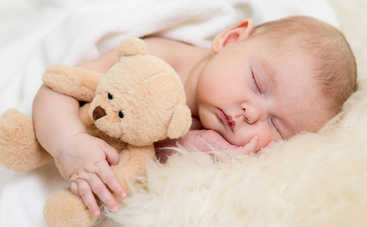 Как понять, что ребенок готов спать самостоятельно