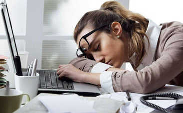 Хроническая усталость: ТОП-3 признака, что вам не хватает сна