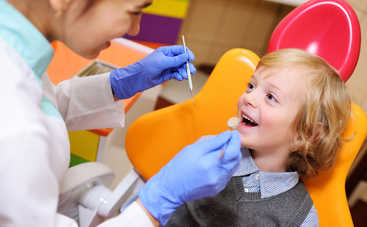 5 ошибок родителей при лечении детских зубов