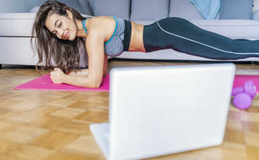 Фитнес во время карантина: где найти программы и упражнения?