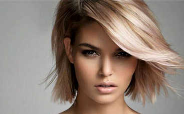 Прическа на любой случай: 3 варианта, которые подойдут каждой девушке