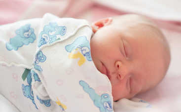 Нужно ли будить новорожденного для кормления - мнение педиатра