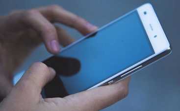 Коронавирус у вас в руках: как правильно дезинфицировать смартфон