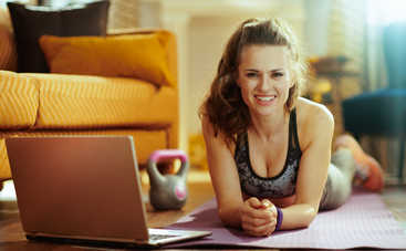 Как сохранить форму, оставаясь дома в период карантина