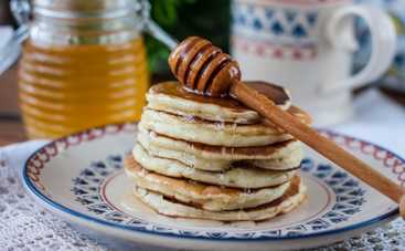 Что приготовить школьнику на завтрак: творожные оладьи