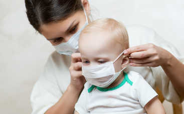 Почему маски не защитят от коронавируса: отвечает доктор Комаровский