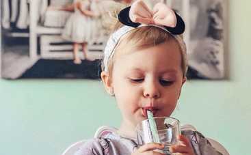 Хороші звички! Як забезпечити організм дитини вітамінами і водою?