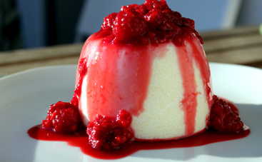 Что приготовить школьнику на завтрак: манный пудинг