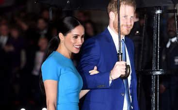 СМИ опубликовали личную переписку принца Гарри с отцом Меган Маркл