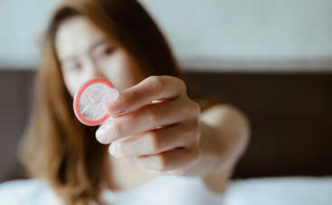 5 неожиданных методов контрацепции из прошлого, которые тебя удивят