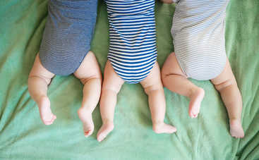 Женщина родила идентичную тройню: такое случается у одной из 200 млн рожениц