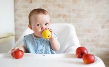 С какого возраста можно давать твердые фрукты - советует доктор Комаровский
