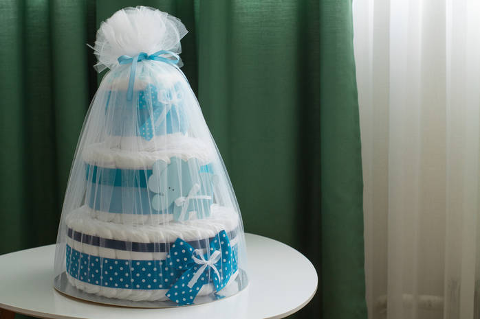 Торт из подгузников - оригинальный подарок для новорожденных в Набережных Челнах