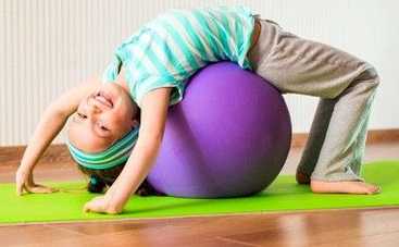 Как исправить осанку ребенка: ТОП-4 эффективных совета