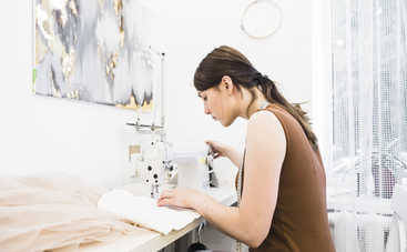 Как сделать трендовый браслет из цепочки на лето: пошаговая инструкция