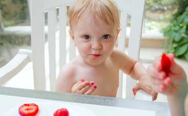 Как отмыть руки от следов ягод