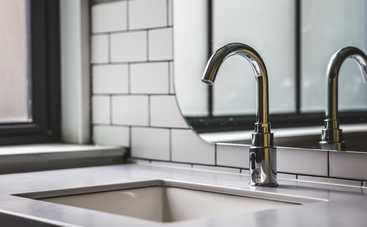 ТОП-5 вещей, которые запрещено смывать в раковину