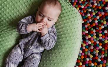 ТОП-4 мифа о сне грудничка: забудьте о них навсегда