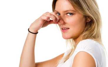 Врачи назвали неожиданные причины, почему вы потеете