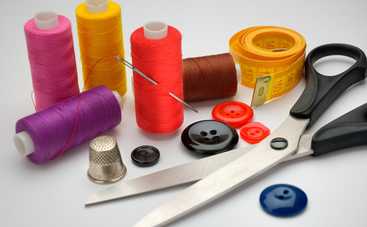 Советы хозяйке: как быстро вставить иголку в нитку