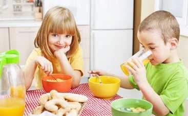 Почему у ребенка возникает лишний вес: ТОП-3 психологические причины