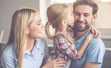 ТОП-3 табу для родителей при детях