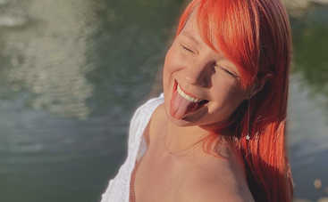 Светлана Тарабарова родила дочь и показала ее фото