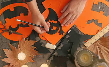 Поделки на Хэллоуин для детей: украшаем дом вместе