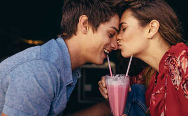 Ученые объяснили, становятся ли влюбленные похожими друг на друга