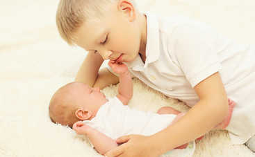 Какие вещи не стоит передавать младшим детям от старших