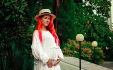 LAUTA: Мои подписчики спорят в соцсетях – накладной у меня живот или настоящий!