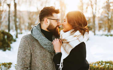 Поступки, которые делают только влюбленные мужчины