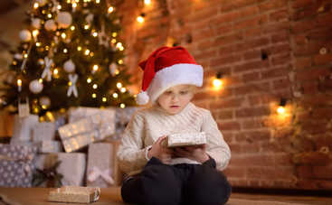 ТОП-10 лучших подарков под елку ребенку