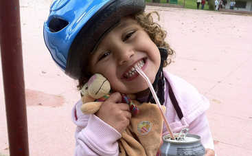 Доктор Комаровский перечислил самые опасные напитки для детей