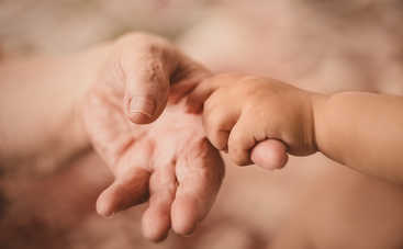 В Кривом Роге годовалый ребенок попал в реанимацию после купания: детали