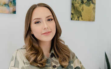 25-летняя дочь Эминема похвасталась фигурой в Сети