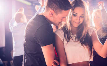 Любовный гороскоп на 18 февраля 2021: два знака Зодиака должны проявить доверие