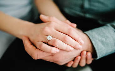 Любовный гороскоп на 19 февраля 2021: два знака Зодиака поговорят с партнером откровенно