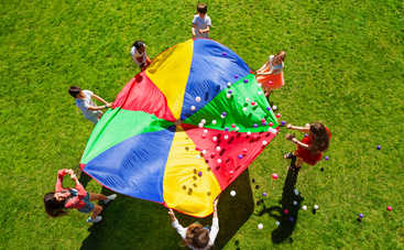 Веселое лето: 10 идей для летних игр с детьми