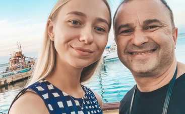 «Весь мир остановился»: молодая жена Виктора Павлика родила сына