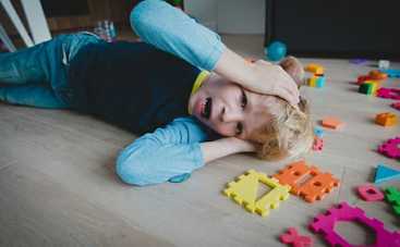 Удар по сердцу и панические атаки: 5+ симптомов постковидного синдрома у детей