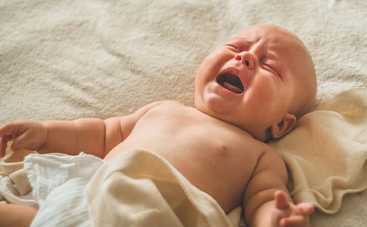 "Во рту не было живого места": во Львове спасли ребенка, которому мать на соску капала зеленку