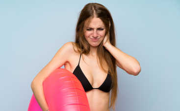 «Ухо пловца»: как избежать воспаления уха на пляже