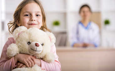 Детский гинеколог: когда и для чего вести девочку к этому врачу