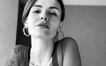 «На кону была жизнь ребенка»: певица Mamarika рассказала подробности о своих родах